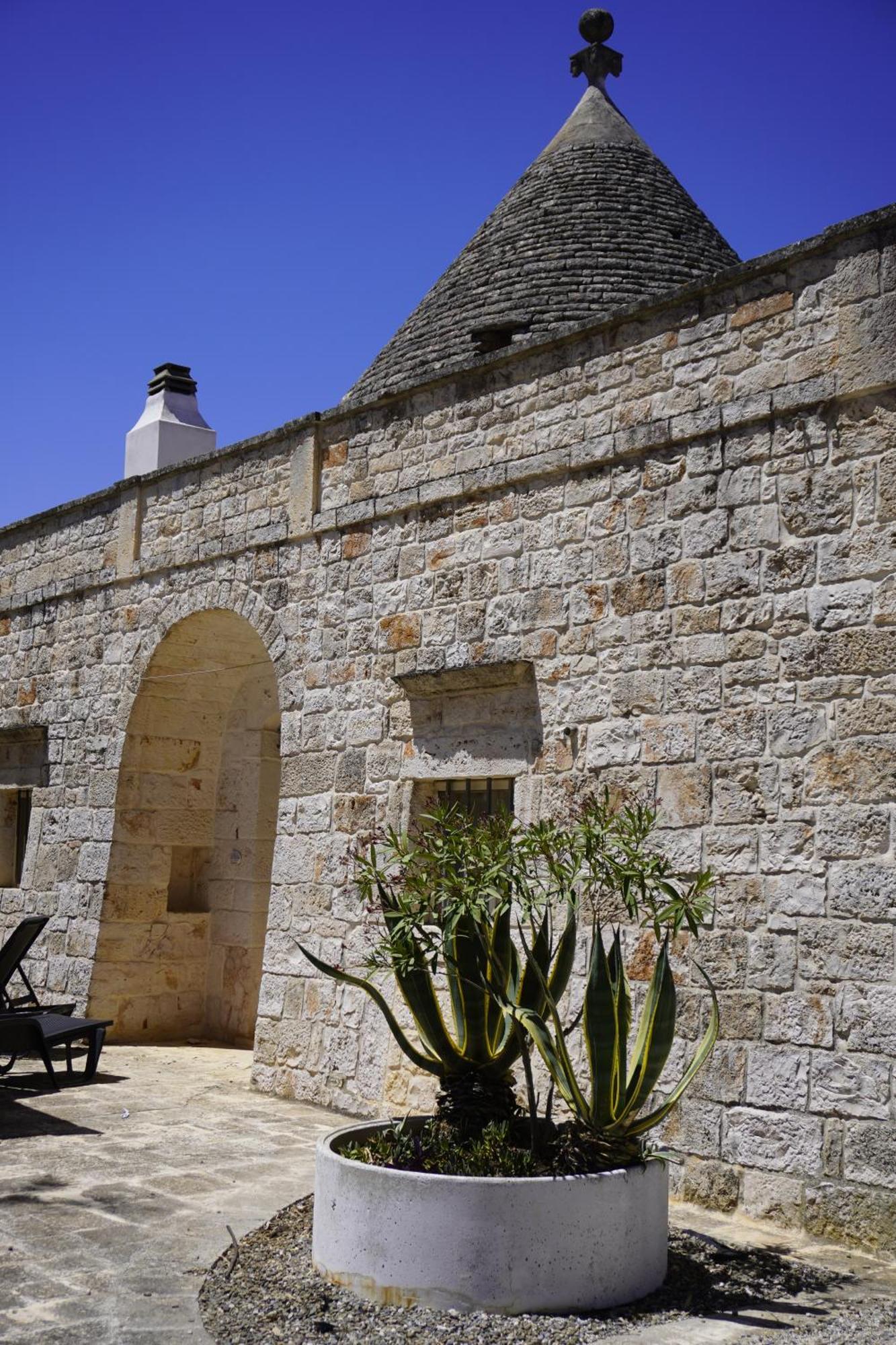 Trullo Amico Villa ชิสแตร์นีโน ภายนอก รูปภาพ