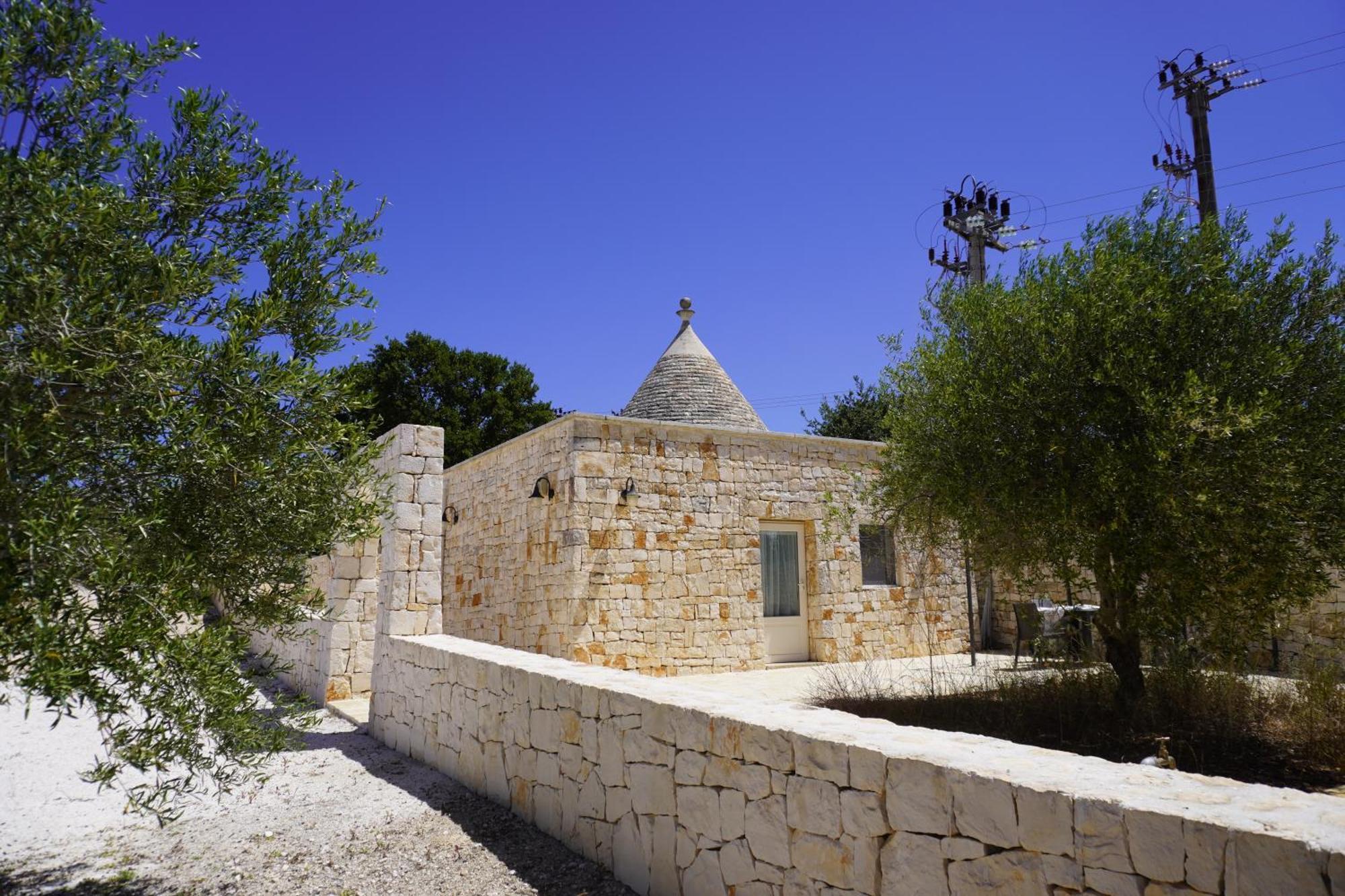 Trullo Amico Villa ชิสแตร์นีโน ภายนอก รูปภาพ